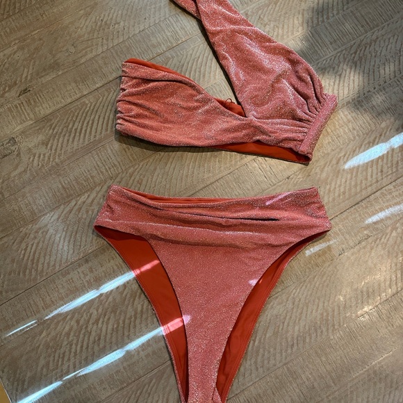 Love wave Dunja top and high waist bottom bikini set - Picture 2 of 4